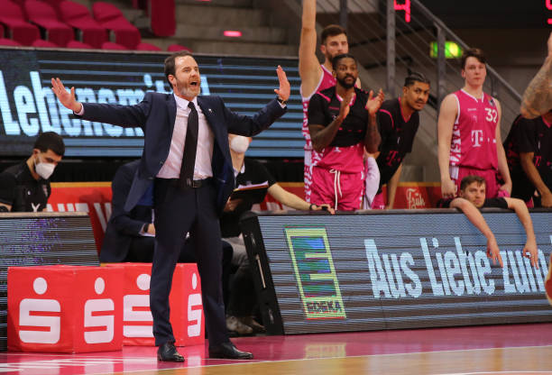 丝的行为不 丝的行为不