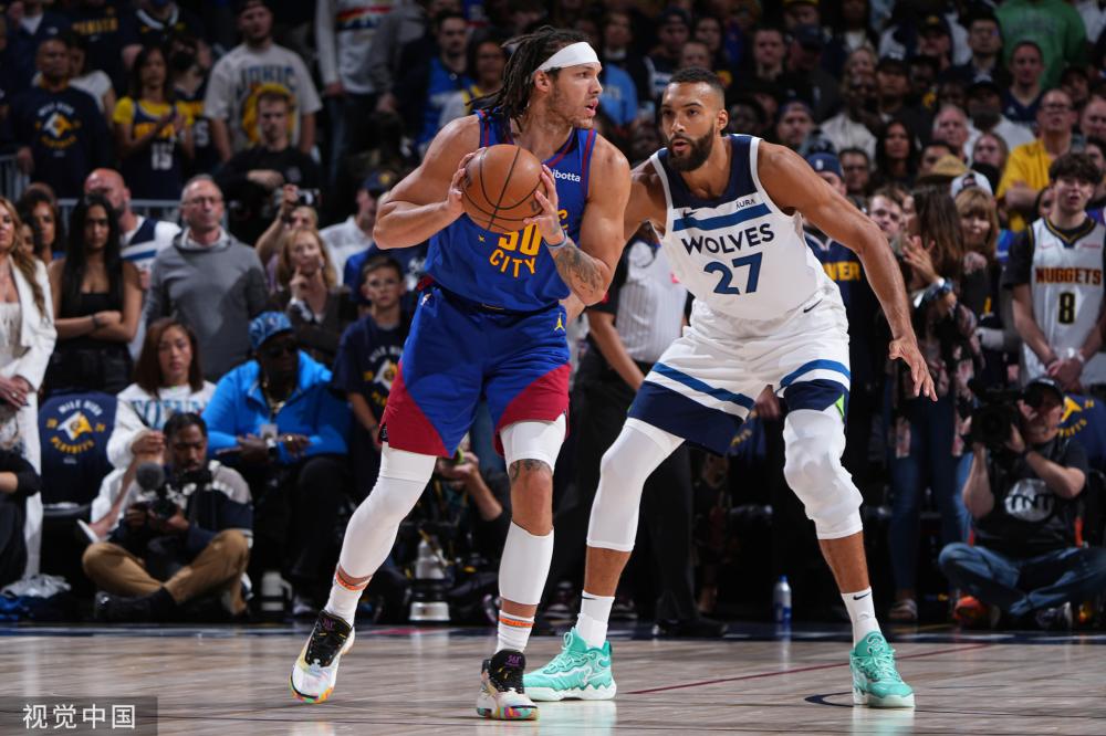 但突然脚步 但突然脚步