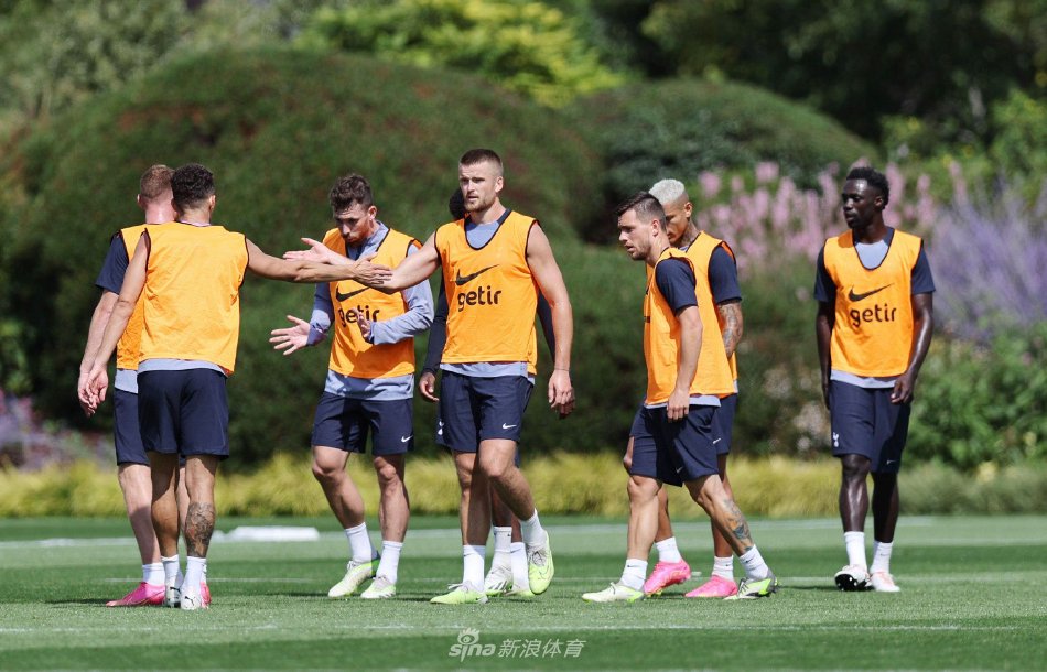 乐部进一步 乐部进一步