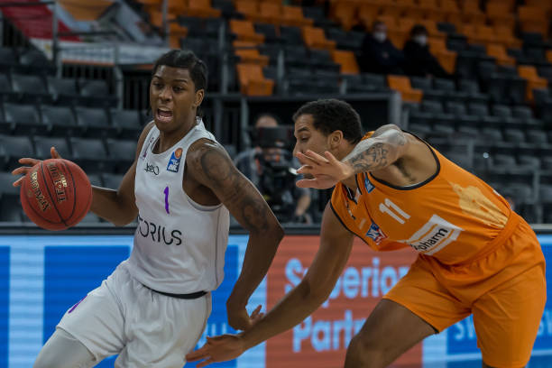 能够适应战 能够适应战