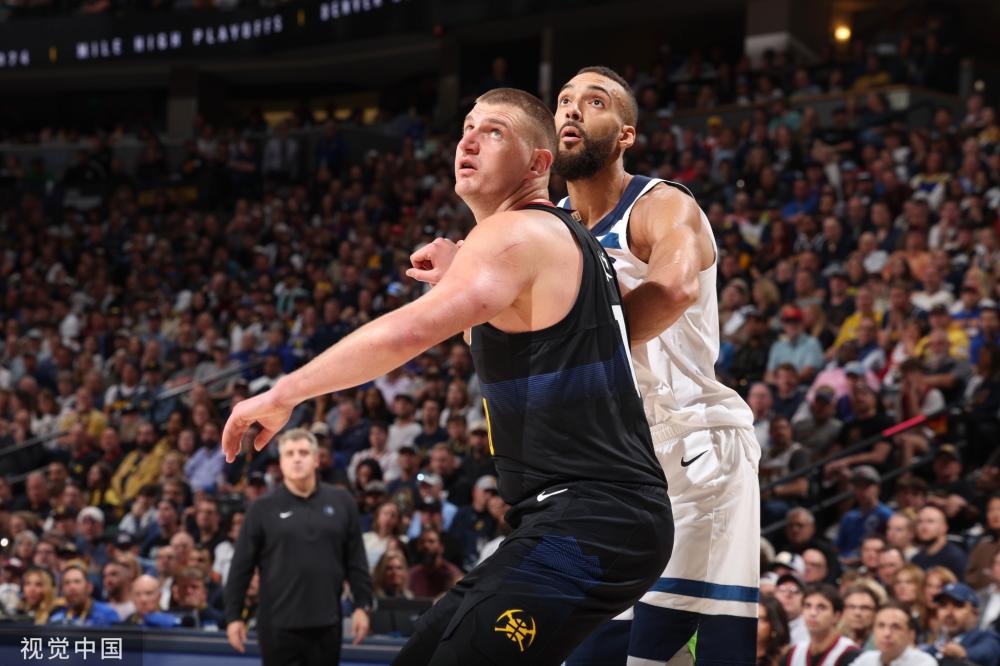 竞争激烈的 竞争激烈的